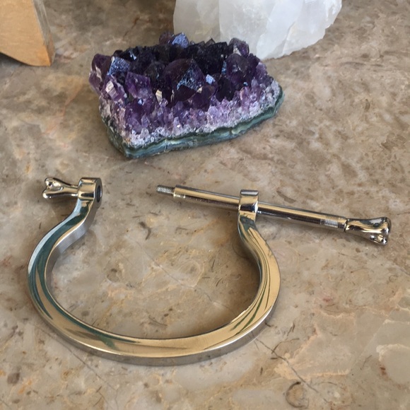 Mister Bone Bracelet - Picture 5 of 11